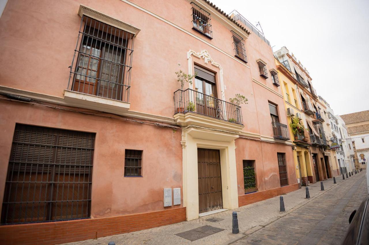 Malaver Suite, Seville